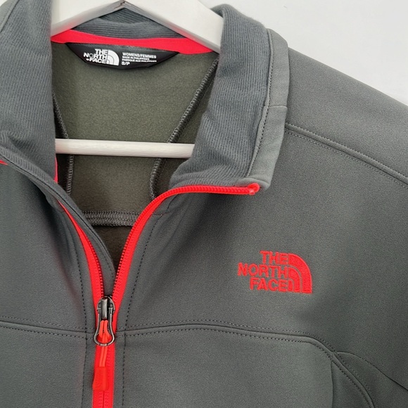 NWOT North Face zip up - Picture 2 of 5